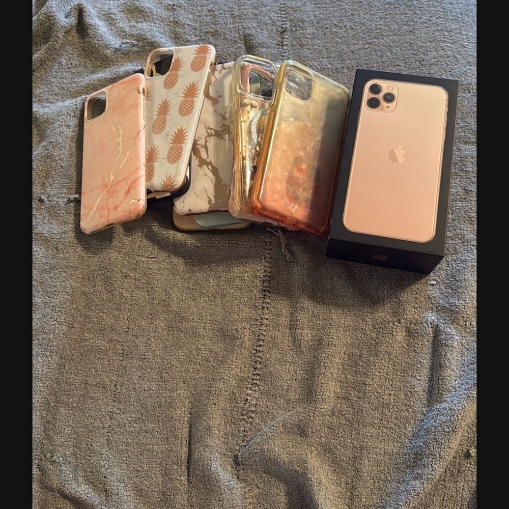 IPhone 11 Pro Max (USED)